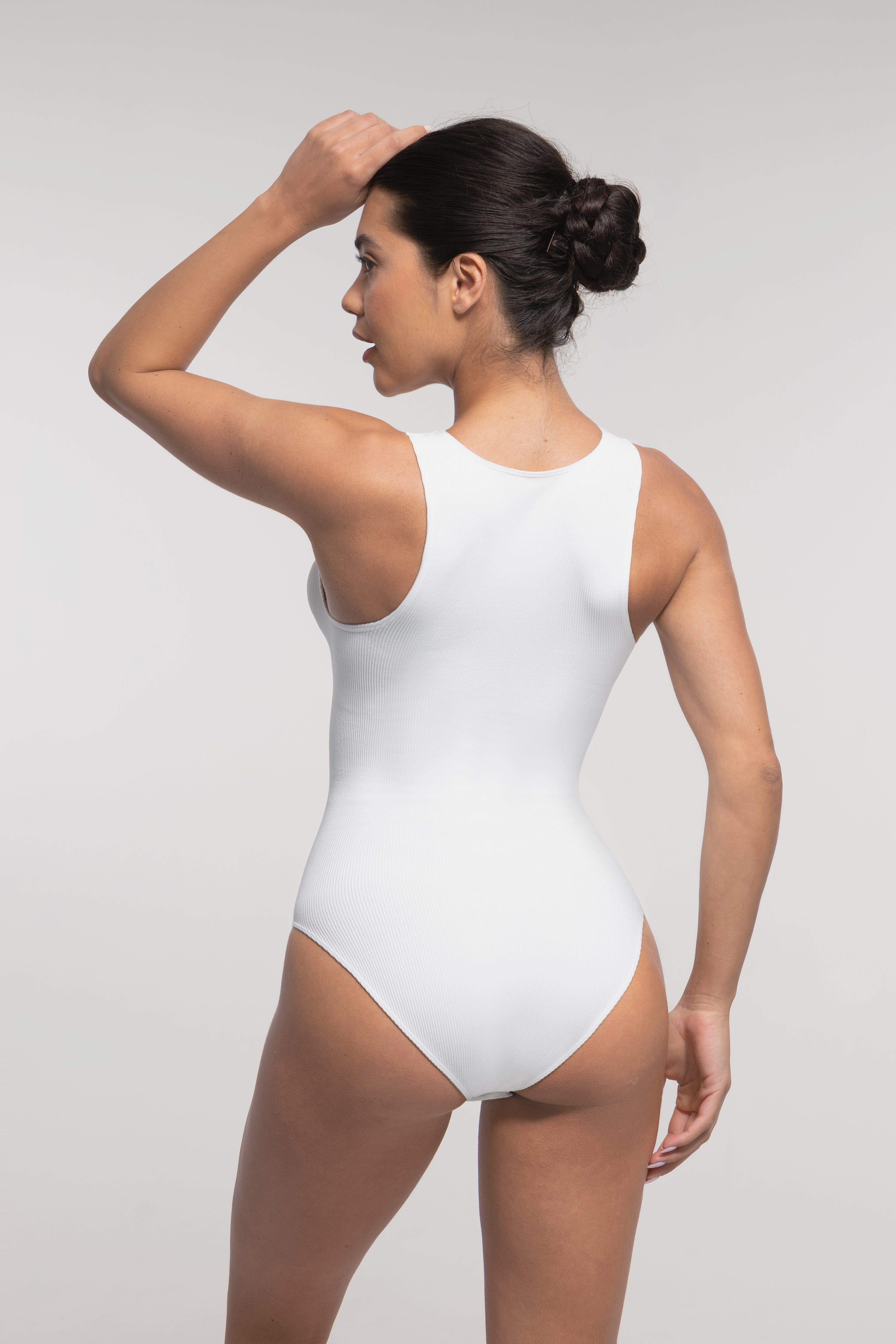 Seamless Ribbed Zip-Front Sleeveless Bodysuit: Ultimate Comfort & Style Shaper