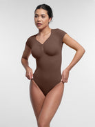 https://cdn.shopify.com/s/files/1/0493/3874/4983/files/seamless-shaper-1156031379.jpg?v=1750312239